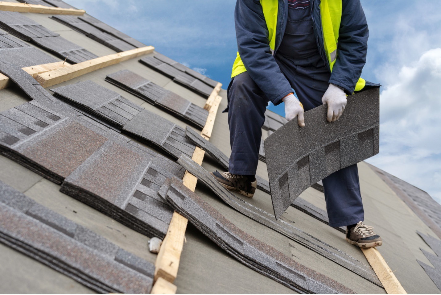 How Roofers Get 20+ Leads a Month from Google (Without Paying for Ads)